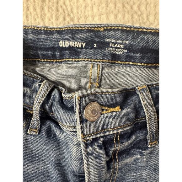 Old Navy Flare Jeans Higher High-Rise Secret Smooth Pockets Size 2 Women's - Picture 2 of 3